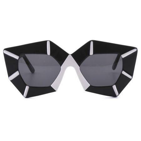 Óculos de Sol Preto/Branco Quadrado Walério Araujo